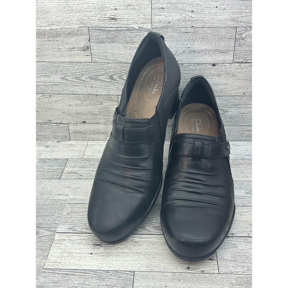 Clarks Artisan Shoes Womens Sz 11M‎ Black Leather Heels Comfort Slip On 26112220